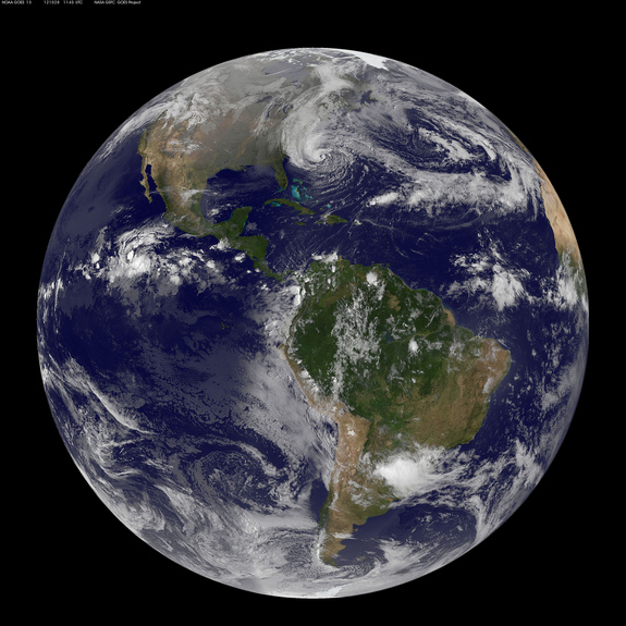 NOAA-GOES13-Sandy Oct 2012.jpg