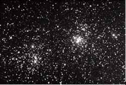 ¿Sabían que los cúmulos estelares tienen cientos de estrellas?.El cúmulo doble en la constelación de Perseo ¿quién se anima a contar estrellitas?
